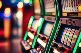 Studio live dealer Dream Catcher dengan roda berputar dan dealer profesional di mabes togel
